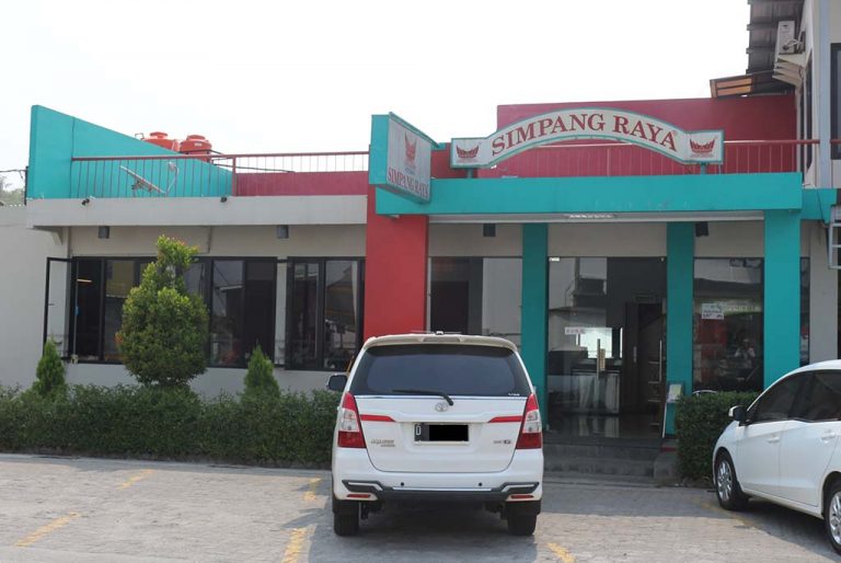 Restoran Simpang Raya km 125 Cipularang